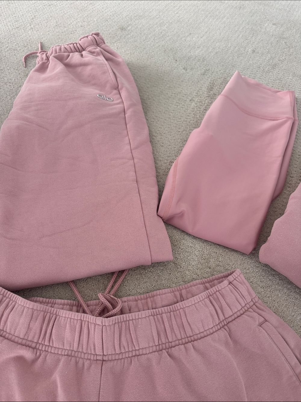 ALO 4 piece set Mauve Pink Athletic Lounge Shorts - Picture 3 of 4